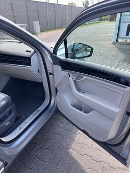 Volkswagen Touareg 3.0 V6 TDI SCR 286k Elegance 4Motion - 12