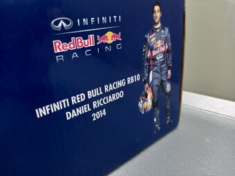 F1 INFINITI RED BULL RB10 2013 RICCIARDO MINICHAMPS 1:18 - 12