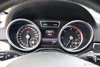 Mercedes-Benz ML 350 Bluetec 4MATIC - 12