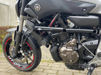YAMAHA MT 07 - 12