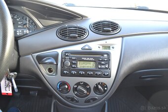 Ford Focus Kombi 1.6i 16V - 12