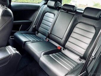 Volkswagen Golf 7 R 2.0 TSI BMT R 4MOTION - 12