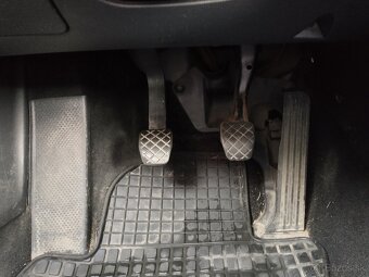 Škoda Octavia Combi 1.9 TDI 77 kw M5 - 12