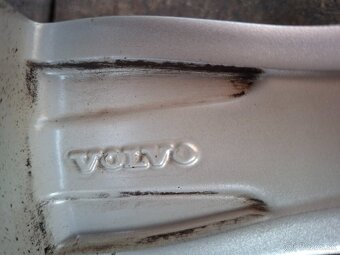 Predám hlinikové disky org.Volvo--R16 - 12