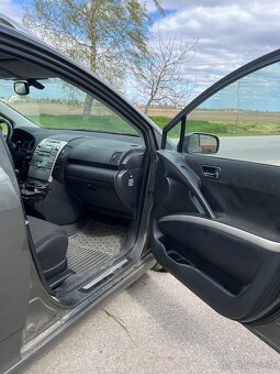 Toyota Corolla Verso 2.2 D, 7 miest na sedenie - 12