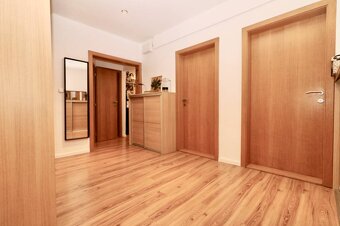 THE HOME I PREDAJ - Moderný 4-izb. byt v Petržalke pri jazer - 12