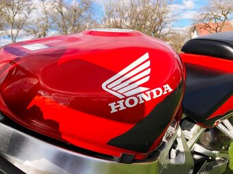 Honda CBR 900RR Fireblade SC33, Top stav, nová cena - 12
