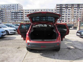 Nissan Qashqai 2.0 dCi Acenta 4x2 - splátka 105,-€ - 12