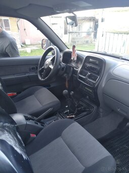 Nissan Navara D22 - 12
