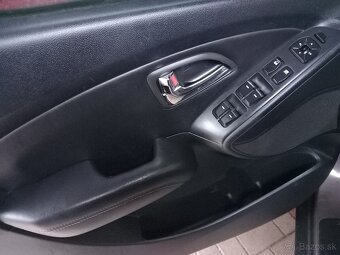Hyundai iX35 1.7crdi 85kw Style/1.majiteľ/ - 12