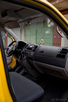 Volkswagen Transporter T5 2.0 TDI 140k KR - 12