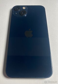 iPhone 13, batéria 85% - 12