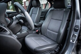 BMW Rad 3 325i e46, 141kW - 12