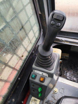 Pásový nakladač Takeuchi TL120, kúrenie, klíma. - 12