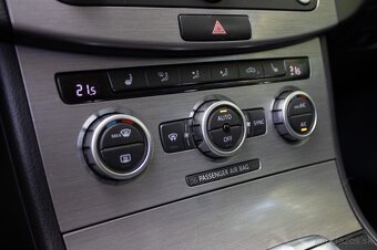 VW Volkswagen Passat Variant 2.0 TDI - 12