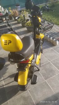 Predám  NEJAZDENÝ  El. MOPED - bez nutnosti VP - 12