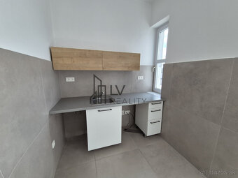 Na prenájom obchodné priestory 383 m2 a 524 m2, Piešťany - 12