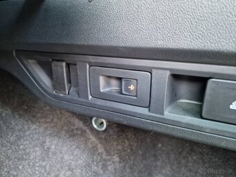 Škoda Octavia Combi 2.0 TDI SCR Style DSG - 12