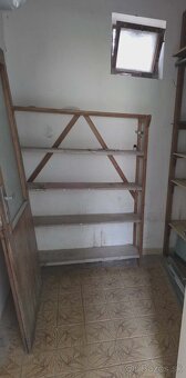 Ponúkame na predaj rod.dom v Kolárove - 12