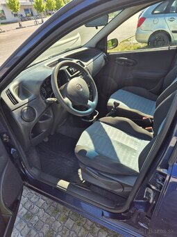 Fiat Punto 1.2 - 12
