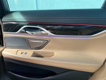 BMW Rad 7 730d xDrive A/T full M packet - 12