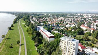 PREDANÉ Skvelá príležitosť 2-izbový byt v centre Piešťan s  - 12