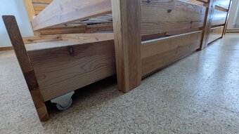 Posteľ 200x90 z masívu s úložným priestorom, roštom a matrac - 12