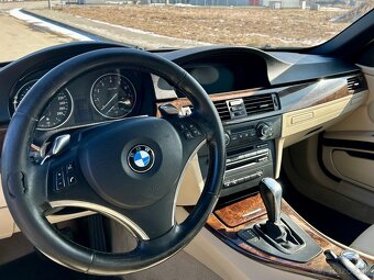 Bmw eE93 335i - 12