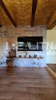 CELOROČNÁ CHATA S PARKOVANÍM PRI PRIEHRADE, ZVOLEN - 12