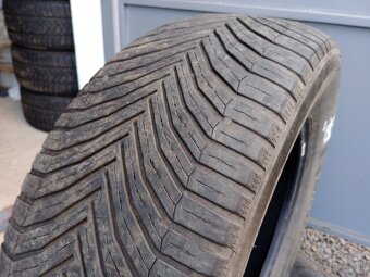 zimné pneumatiky 265/60r18- 2ks Michelin - 5.13 mm - 20€ - 12