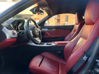 BMW Z4, 2.5i manuál sDrive - 12