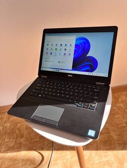 Notebook 14" DELL.Intel i5-6300U 2x2,40GHz.8gb ram.120g SSD - 12