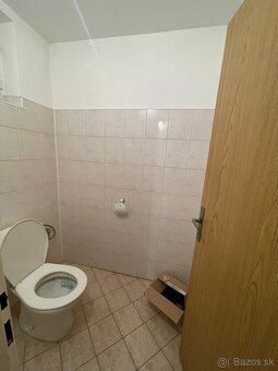 MH257- Na prenájom výrobná hala s kanceláriami - 12