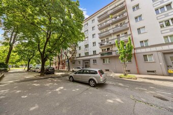 Domov, ktorý má dušu – 2 izb. na Družstevnej v Bratislave. - 12