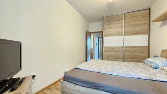 PRIESTRANNÝ 3 IZB.BYT - 2xLOGGIA, Ľ.FULLU - KARLOVA VES - 12
