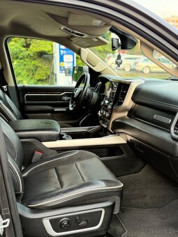 Dodge RAM 1500 Laramie—5.7 V8 HEMI—2020–KŮŽE—95.000km - 12