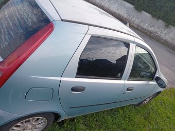 Fiat Punto 1.2L - 12