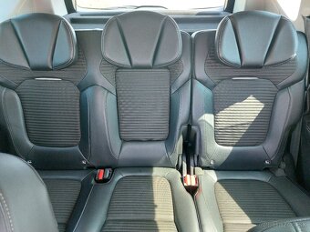 Renault Scenic TCe 140 "EDITION BOSE" - 12