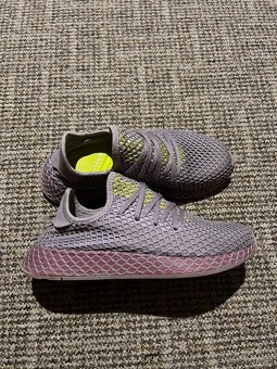 16x Dámské sportovní tenisky Adidas Deerupt (2) - 12