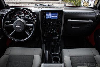 Jeep Wrangler 2.8 CRD Unlimited, 1.majiteľ, SK-auto, nelak - 12