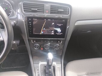 Volkswagen Golf e - 12