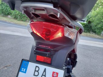 Predam Skuter Honda SH125AD / 2013 / 30 500km / ABS - 12