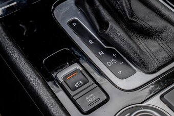 Volkswagen Touareg 3.0tdi V6 - 12