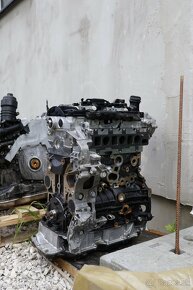 2x motor, diferenciál a prevodovka - AUDI VW - 12