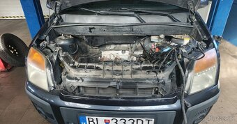 Ford fusion benzin 1.4 - 12