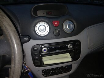 Citroën C3 1.1  44KW Benzín - 12