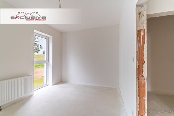 3 IZBOVÝ BYT – TRNKOV, 89 M2, KRYTÉ PARK. MIESTO - 12