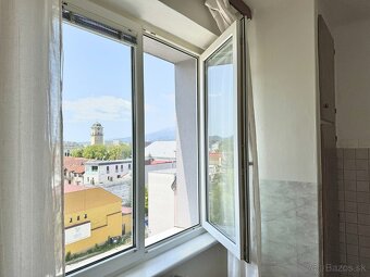 NA PREDAJ | 3 izbový byt s balkónom, 65 m2,  centrum mesta - 12
