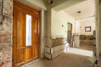 Exkluzívne na predaj rodinný dom s pozemkom 754m2 priamo v c - 12