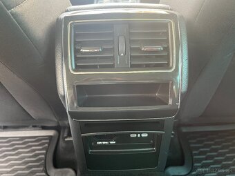 Škoda Superb Combi 2.0 Tdi SCR Ambition DSG - 12